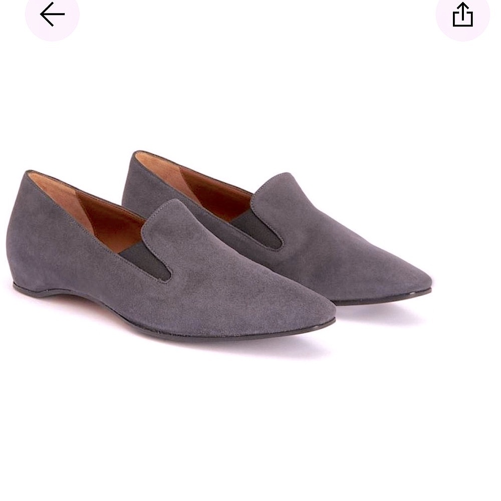 NEW Aquatalia
Marianne Square-Toe Suede Flat Waterproof, Italian leather loafer